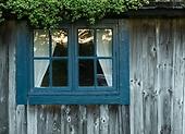 Konserwacja i renowacja okna drewnianego