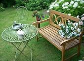 ławka ogrodowa wraz ze stolikiem