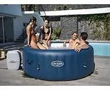 jacuzzi w ogrodzie