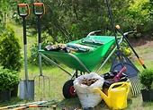 Ręczne narzędzia do spulchniania gleby - sprawdź, które przydadzą się w ogrodzie