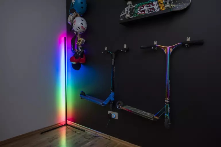 Lampa LED 66031 KB Corner 01 B 3000K RGB+W