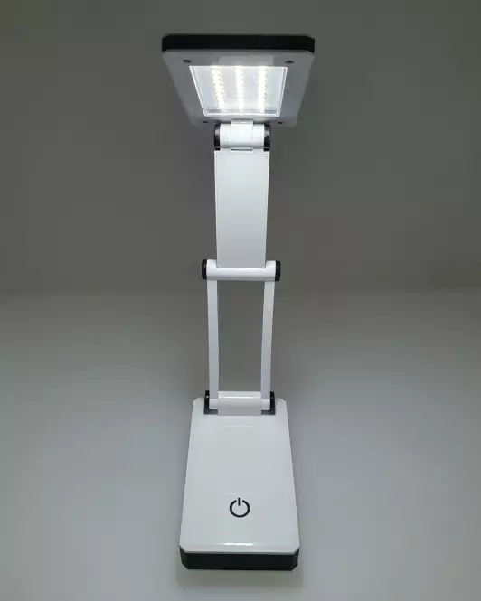 Ładowalna lampka LED TR-018L