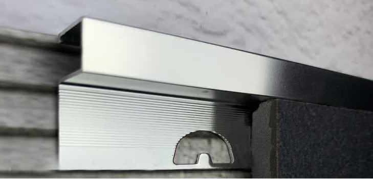 Profil krawędziowy kwadratowy aluminiowy Anoda Silver Chromed 2500/27/10 mm