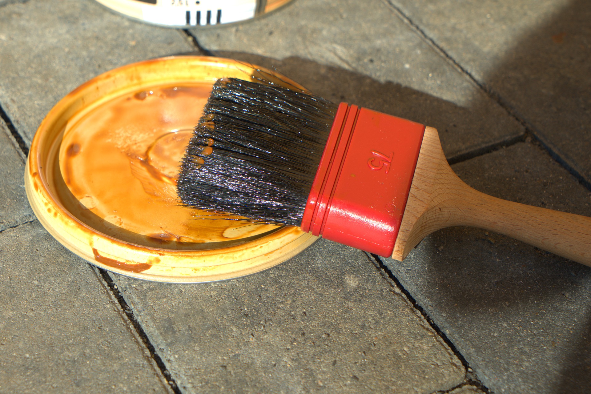 Farby i lakiery, malarskie narzędzia