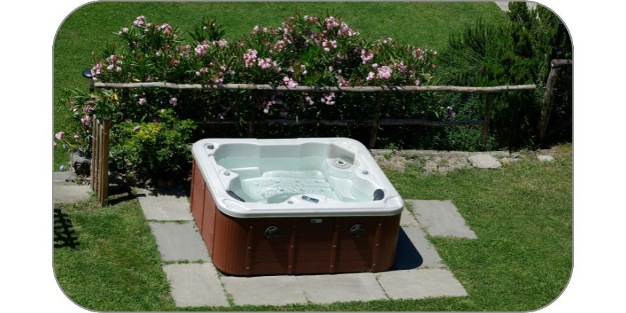 jacuzzi w ogrodzie - Merkury Market