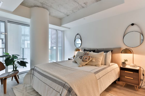 Sypialnia to pomieszczenie, które powinno być jednocześnie stylowe i przytulne